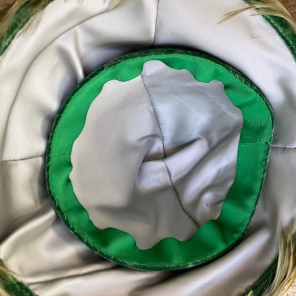 1950's Feather and Velvet Hat - Picture 7 of 8